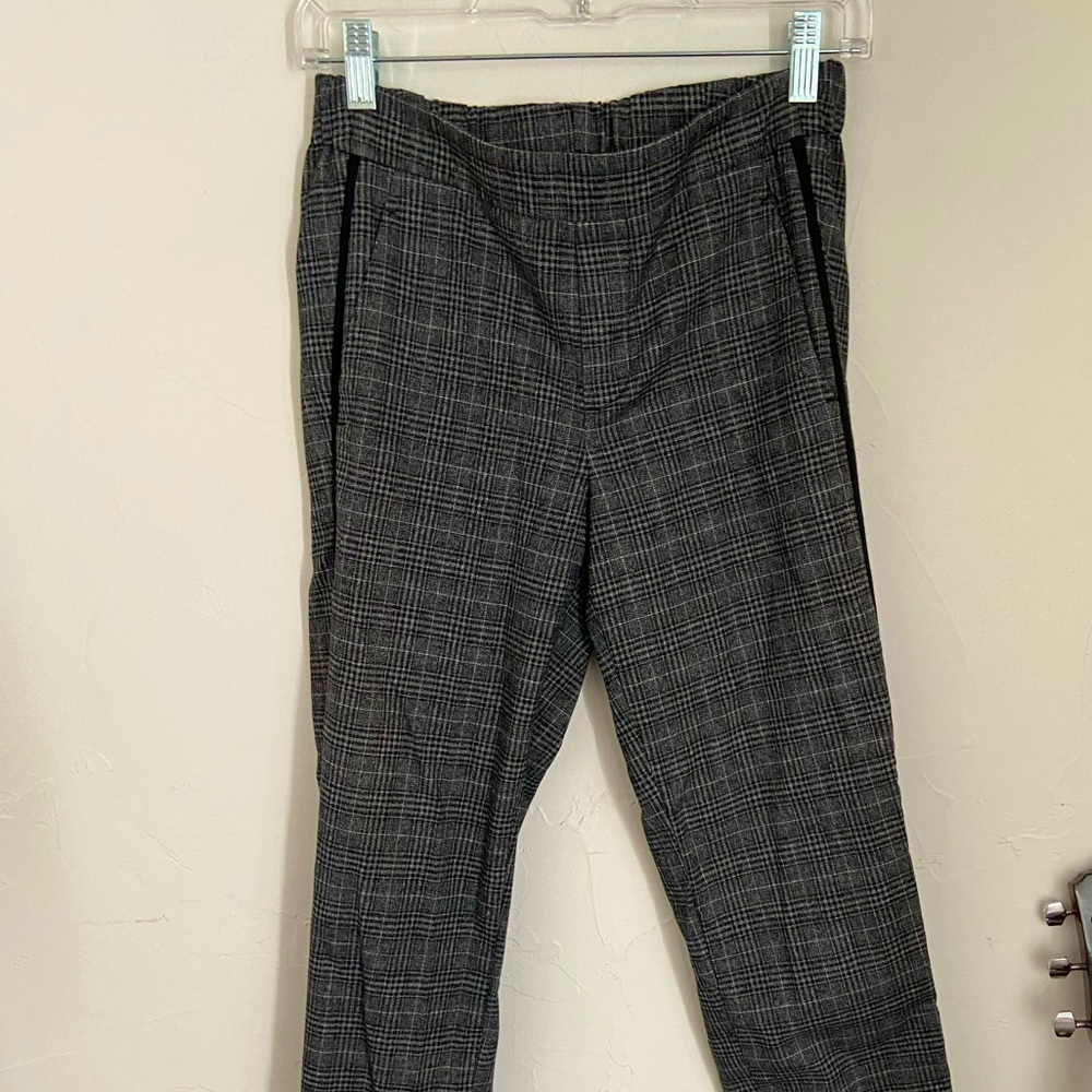 Old navy pants size 0